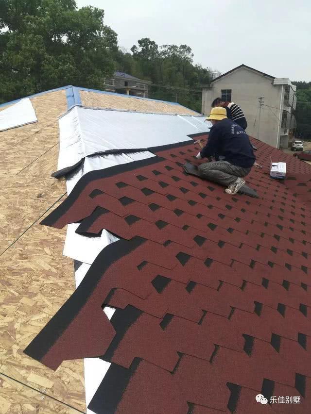 坡屋顶现浇完还要做防水、保温才能挂瓦？难怪农村包工头都这么说